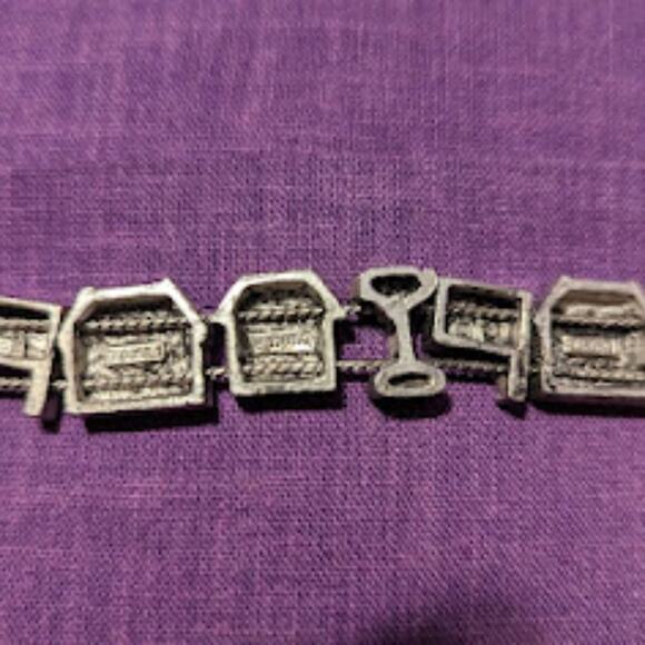 Vintage BG Slide Charm Realtor Bracelet 7 1/2" - Picture 3 of 9